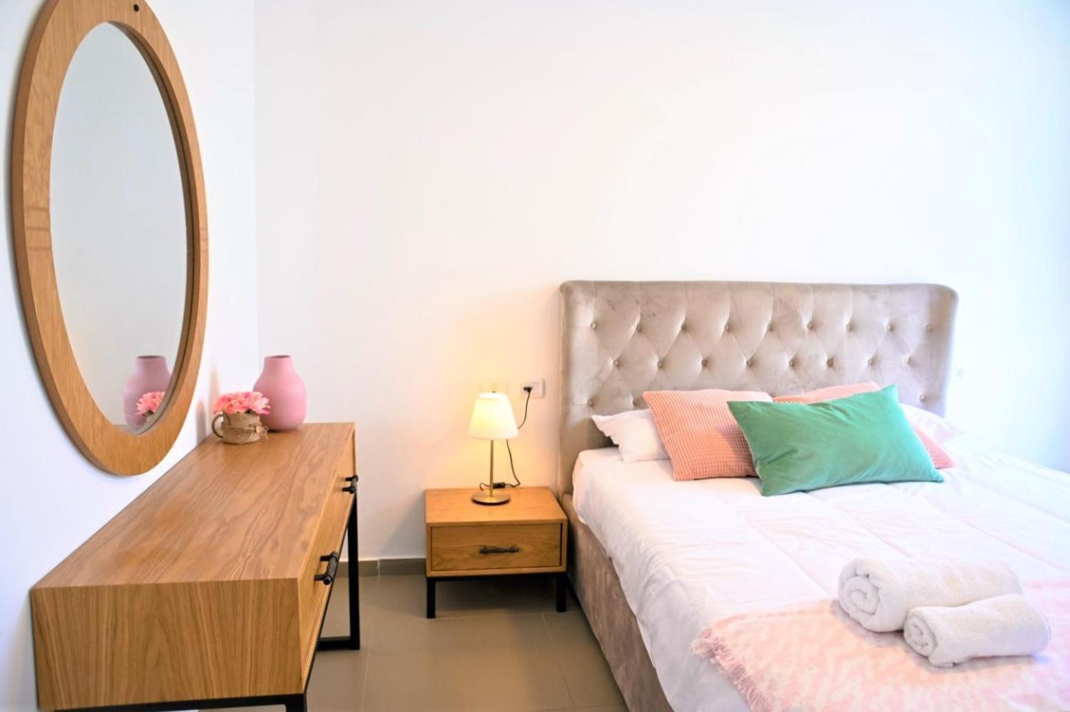 Yalarent Migdalor Boutique Apartments With Sea Views Tiberias Exteriör bild